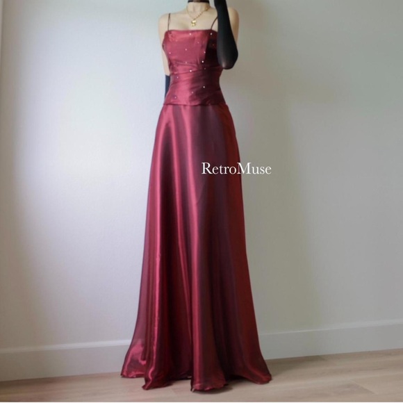Dresses & Skirts - Deep Red Prom Dress